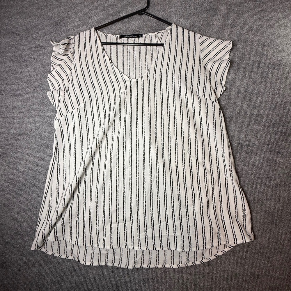 Hawthorne Womens XL White Black Striped V-Neck Flutter Sleeve Blouse